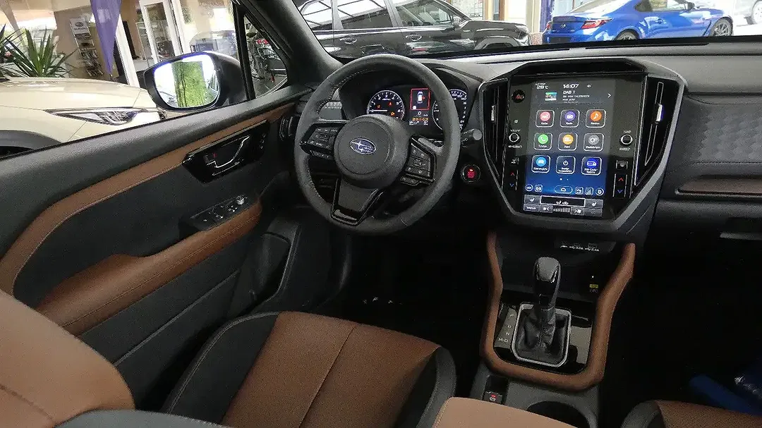 Subaru Forester 2.0 AWD Platinum - Thumbnail 11