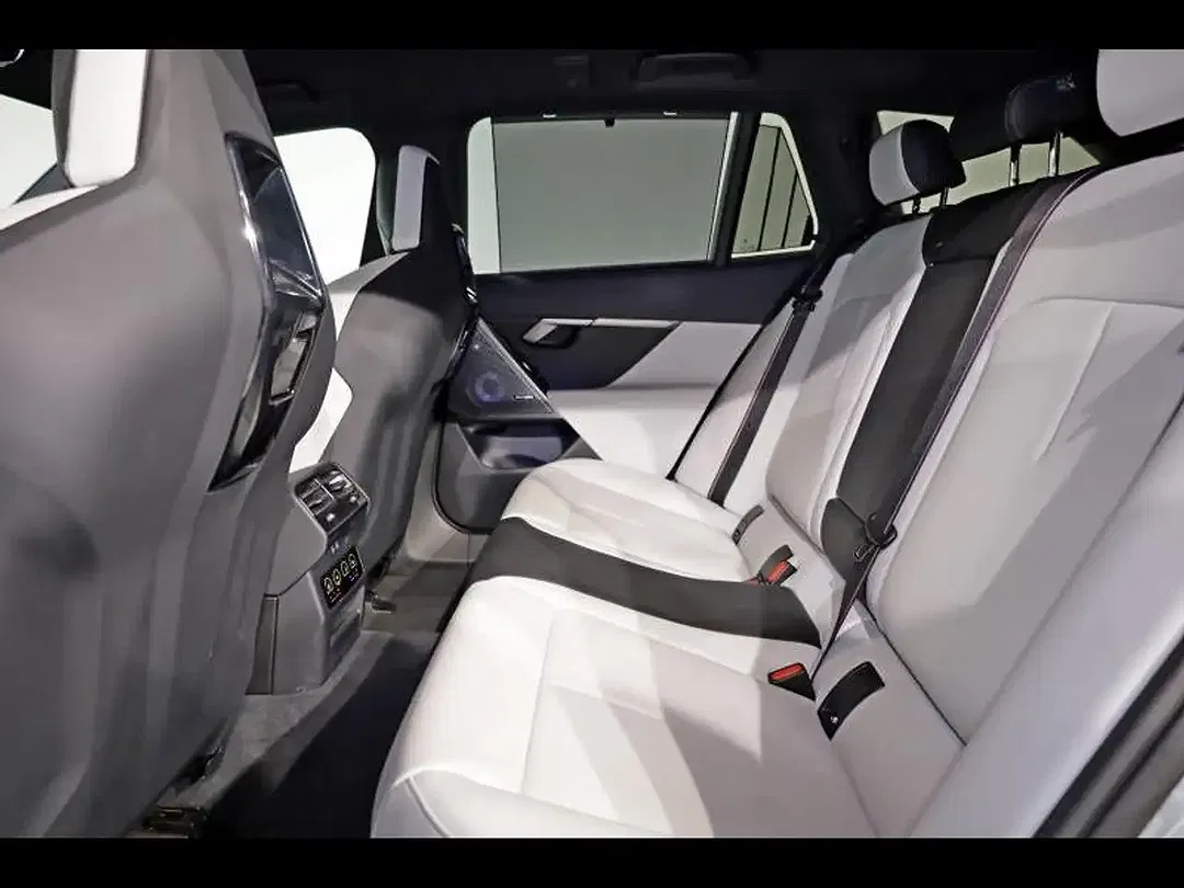 BMW M5 Touring - Thumbnail 10