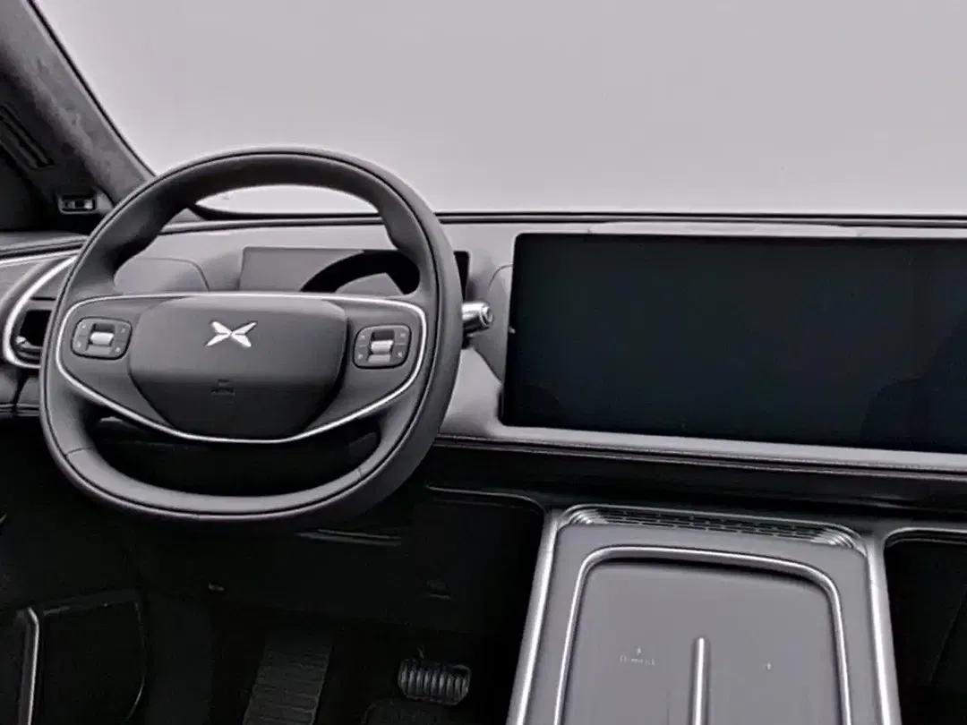 Xpeng G9 Performance Premium - Thumbnail 9
