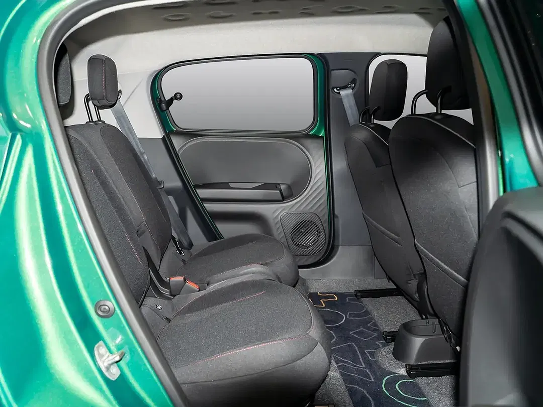 Renault Twingo E-Tech Techno - Thumbnail 4