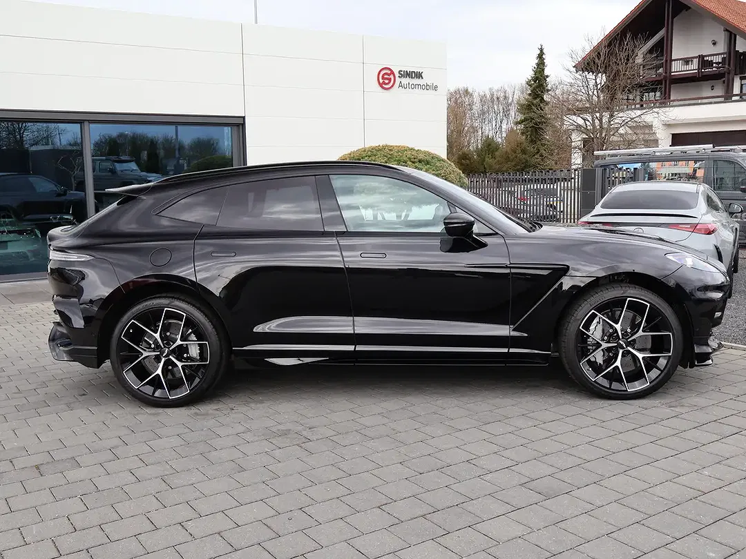 Aston Martin DBX 707 - Thumbnail 10