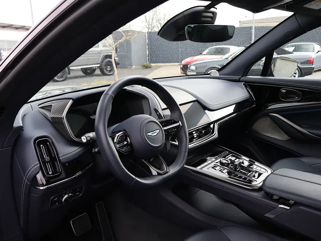 Aston Martin DBX 707 - Thumbnail 13