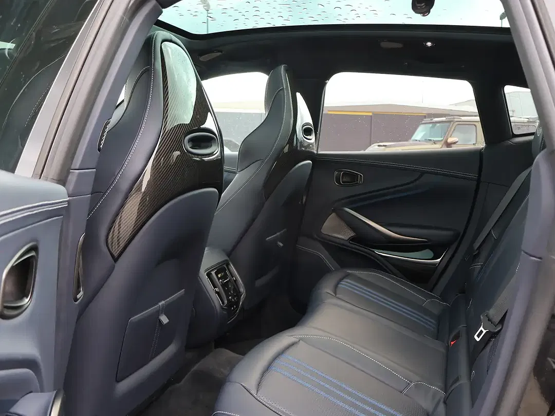 Aston Martin DBX 707 - Thumbnail 20