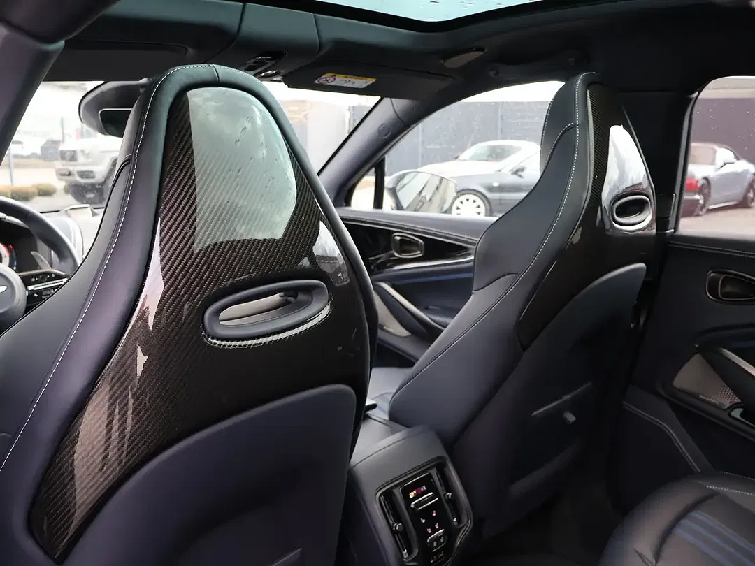 Aston Martin DBX 707 - Thumbnail 22