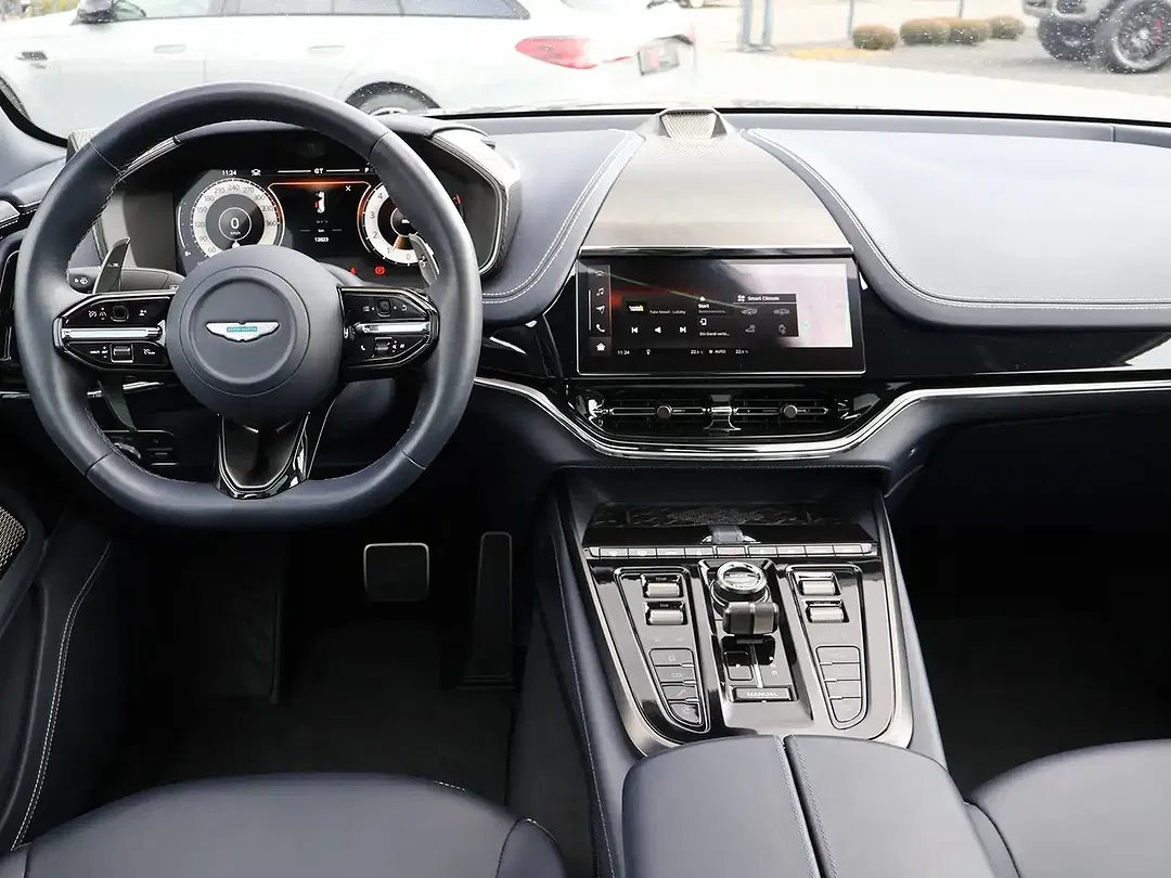 Aston Martin DBX 707 - Thumbnail 23