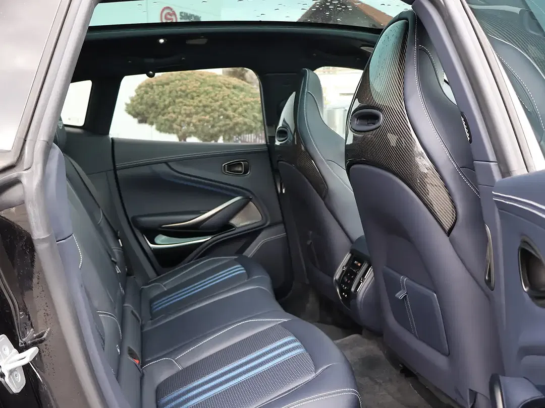 Aston Martin DBX 707 - Thumbnail 25