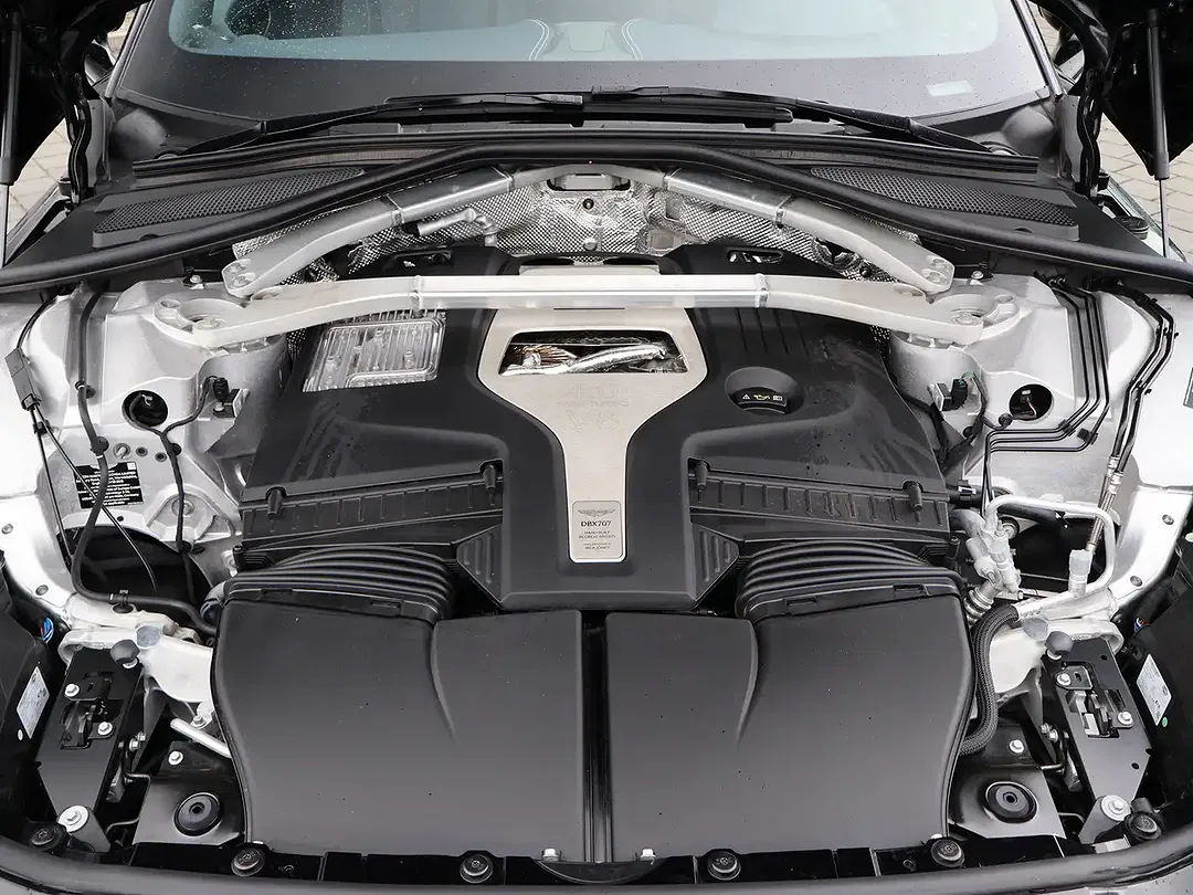 Aston Martin DBX 707 - Thumbnail 31