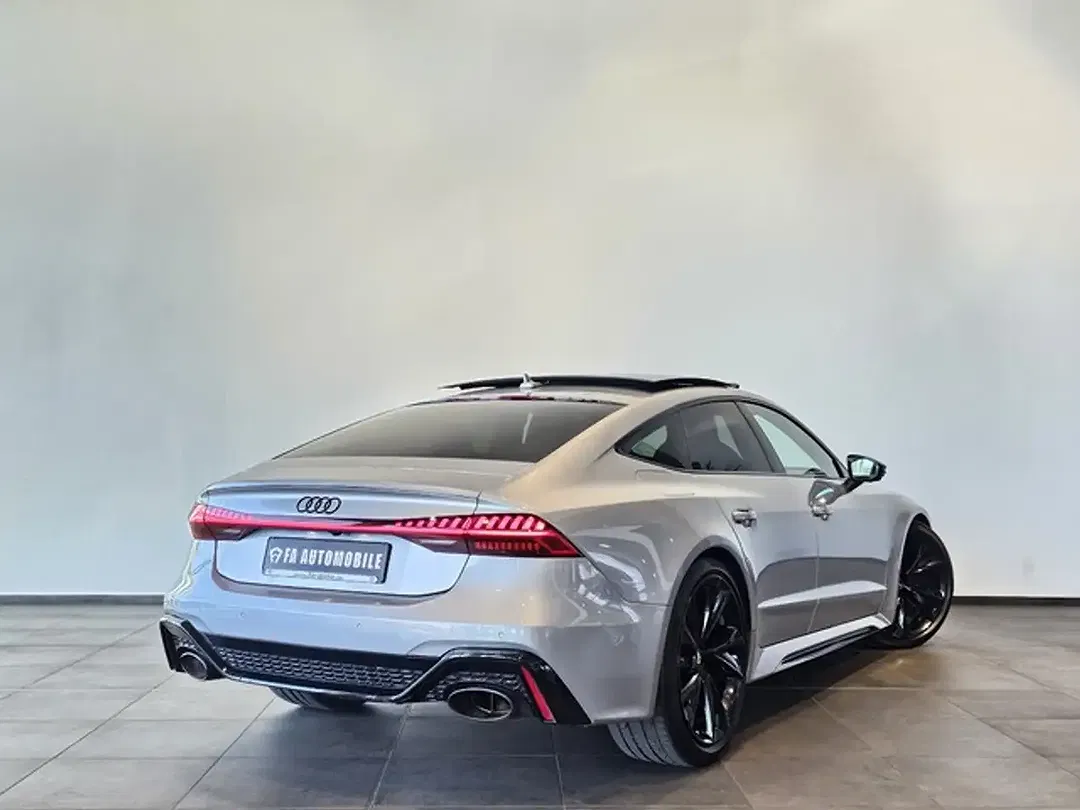 Audi RS7 - Thumbnail 9