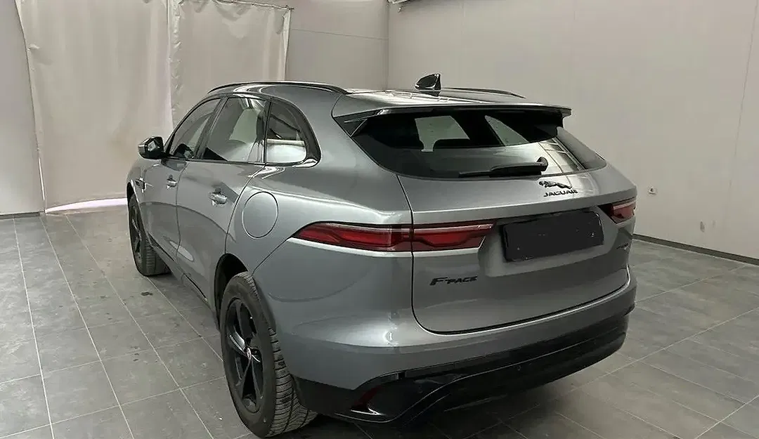 Jaguar F-Pace P400e 4x4 - Thumbnail 3