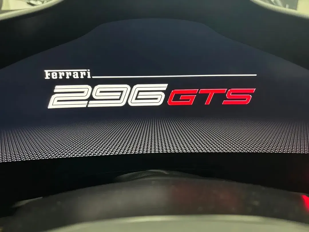 Ferrari 296 GTS - Thumbnail 7