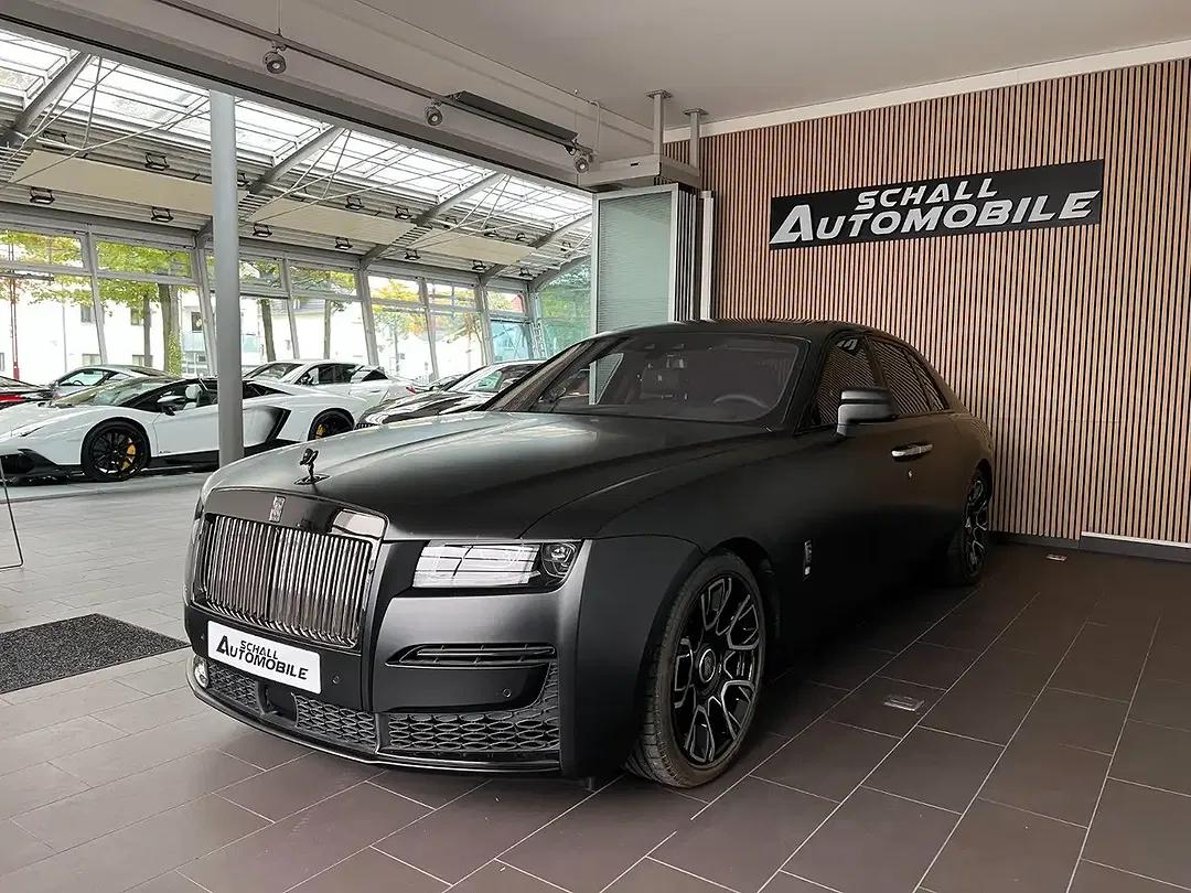 Rolls-Royce Ghost Black Badge - foto 1