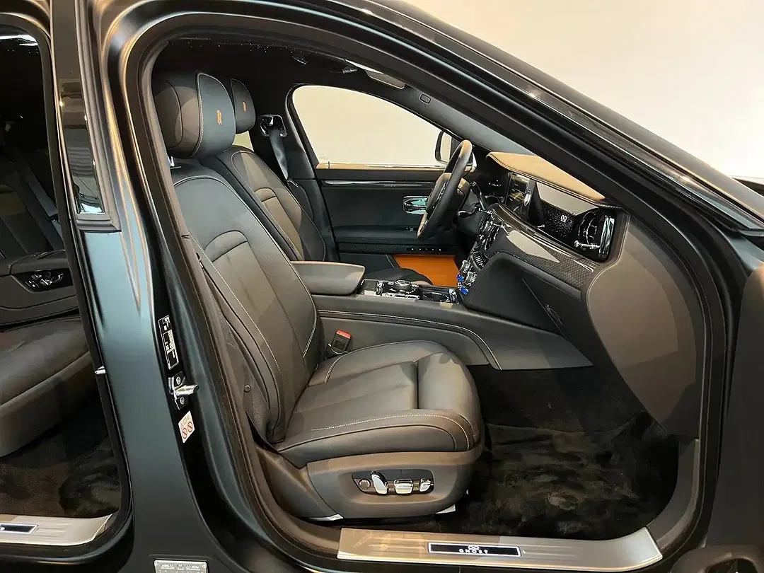 Rolls-Royce Ghost Black Badge - Thumbnail 14