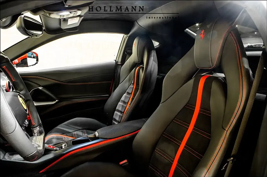 Ferrari 812 Superfast Atelier - Thumbnail 10