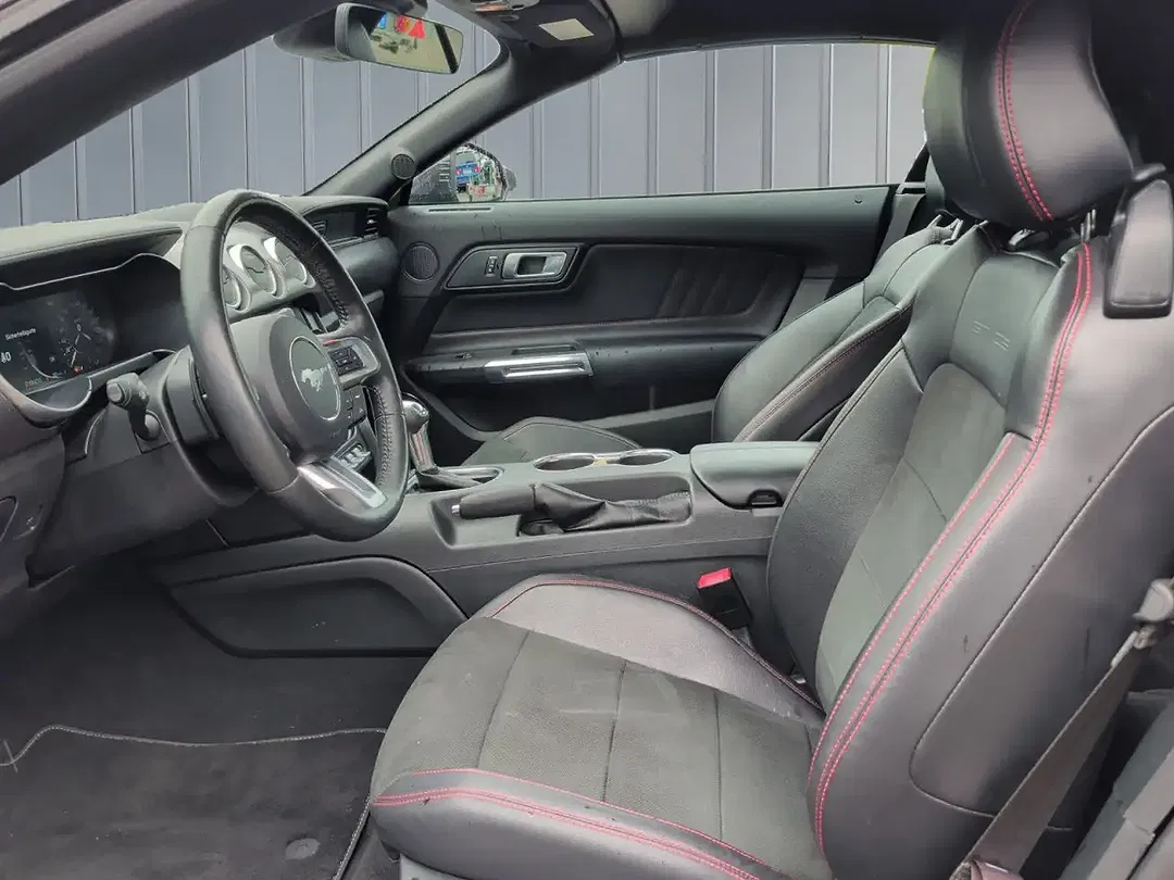 Ford Mustang 5.0 AUT GT - Thumbnail 12