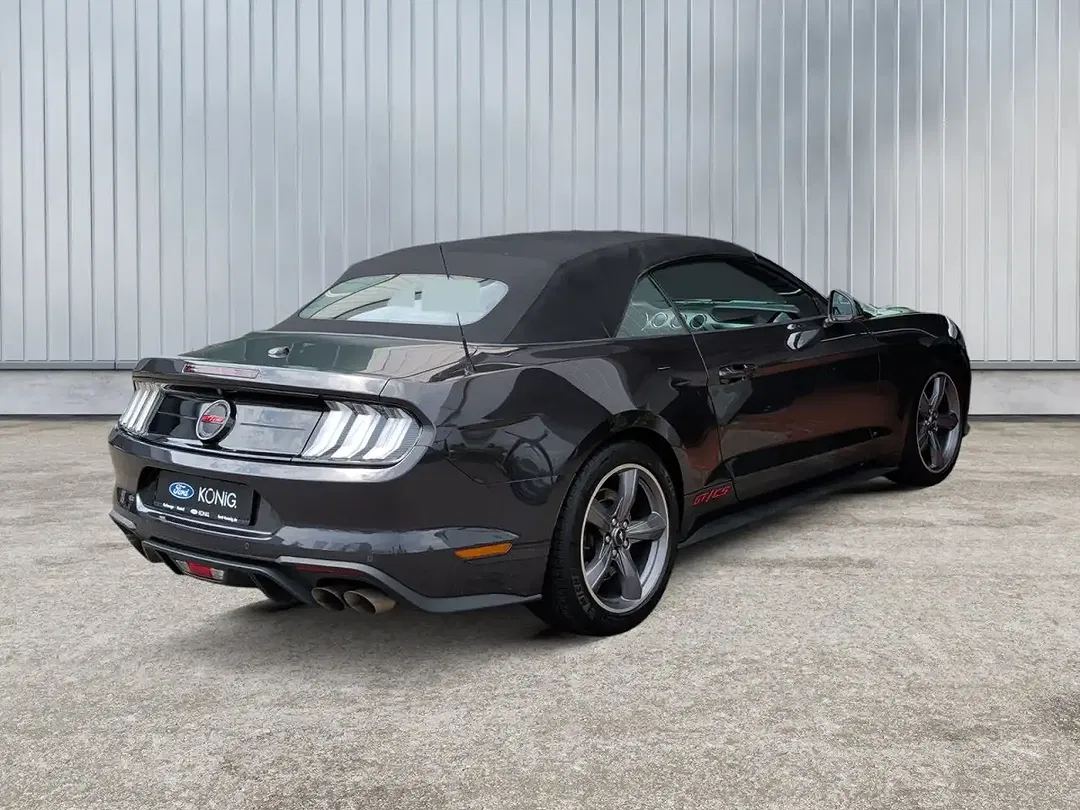 Ford Mustang 5.0 AUT GT - Thumbnail 6