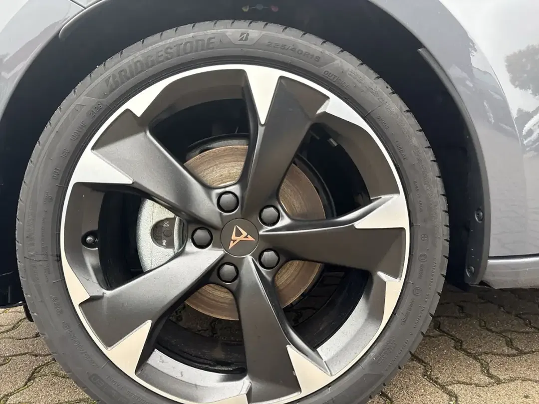 CUPRA Leon 1.5 eTSI DSG - Thumbnail 7