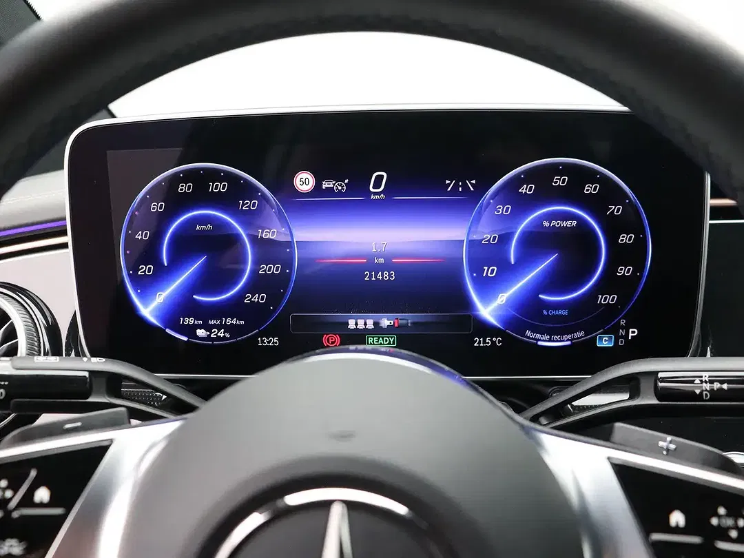 Mercedes-Benz EQE 350 - Thumbnail 10