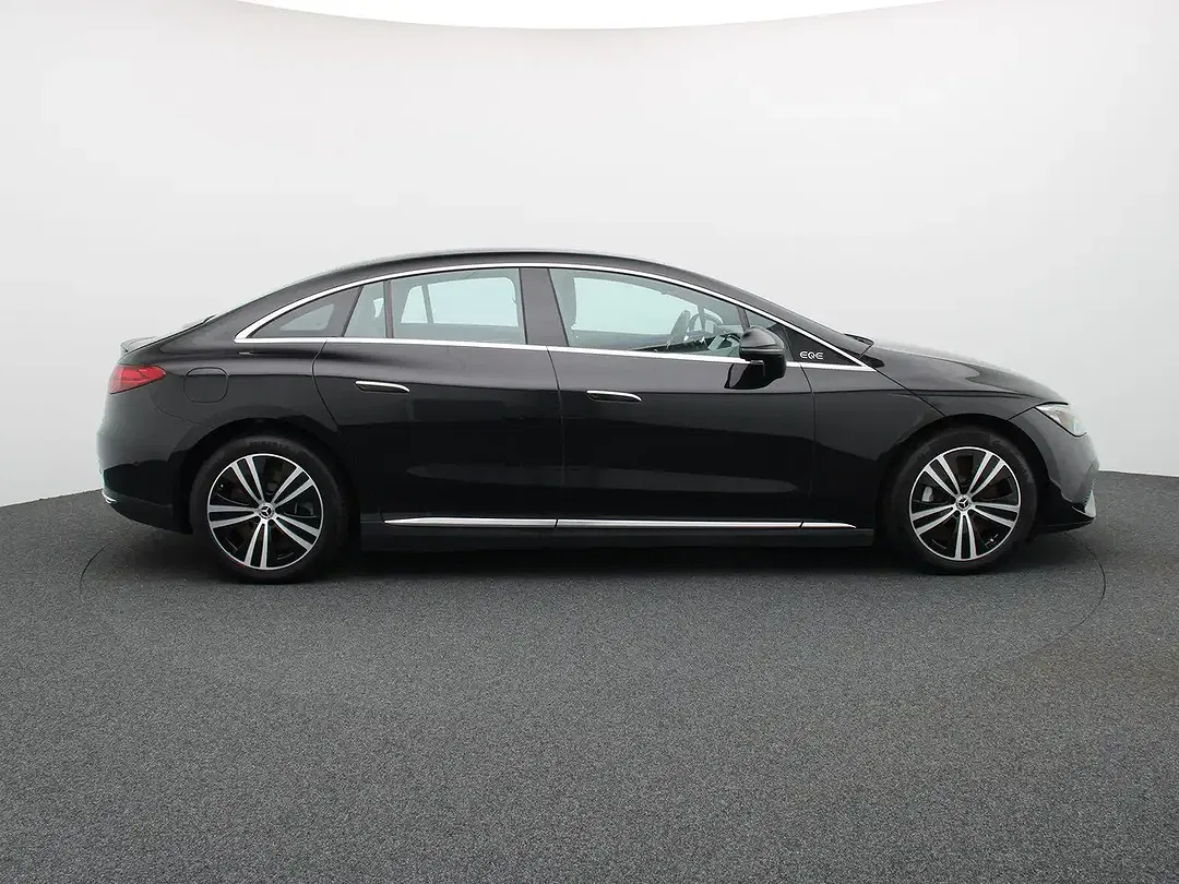 Mercedes-Benz EQE 350 - Thumbnail 6