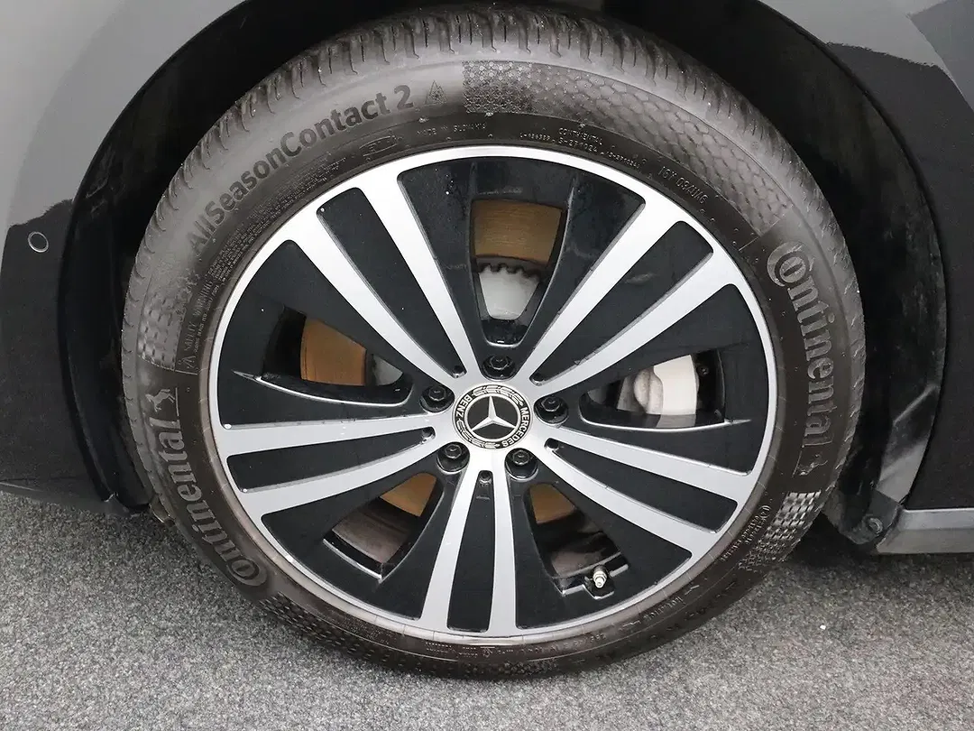 Mercedes-Benz EQE 350 - Thumbnail 7