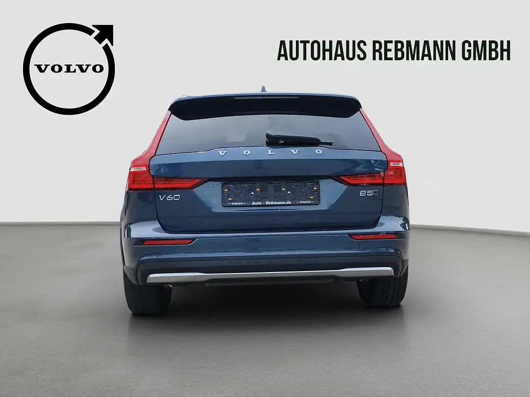 Volvo V60 Cross Country B5 AWD Ultimate - Thumbnail 5
