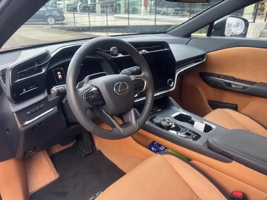 Lexus RZ Executive Line - Thumbnail 7