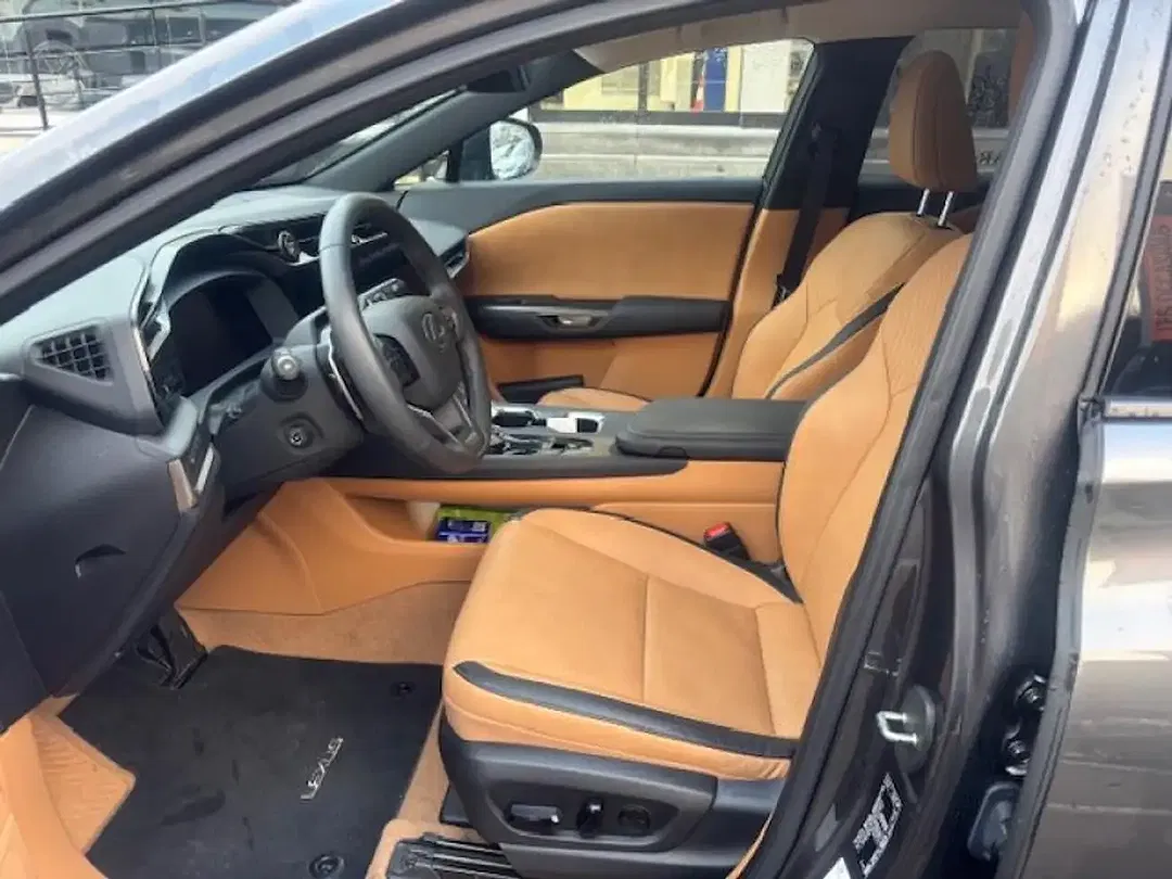 Lexus RZ Executive Line - Thumbnail 8