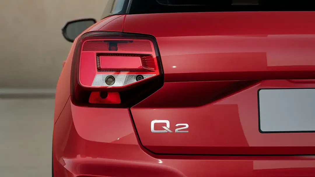Audi Q2 35 TFSI advanced - Thumbnail 6