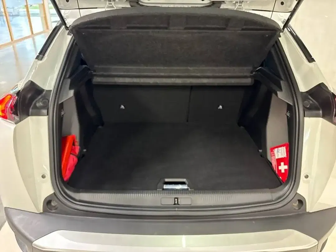 Peugeot 2008 PureTech Allure - Thumbnail 6