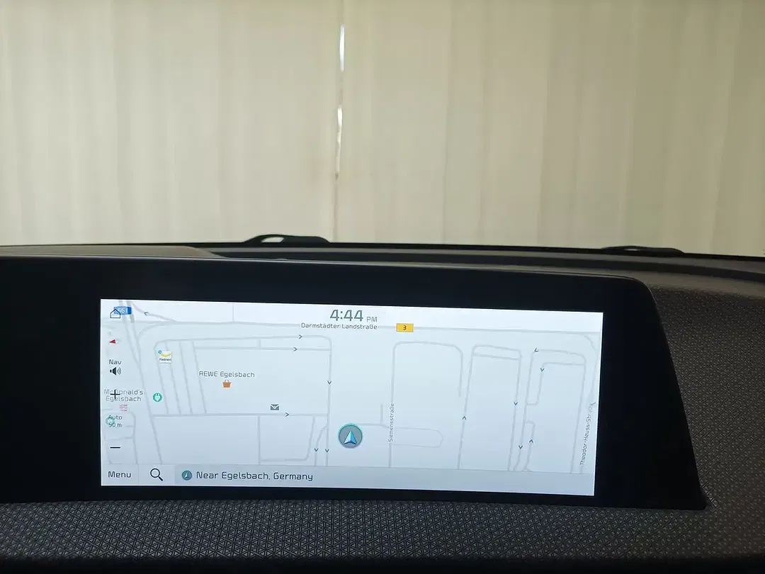 Kia EV6 - Thumbnail 11