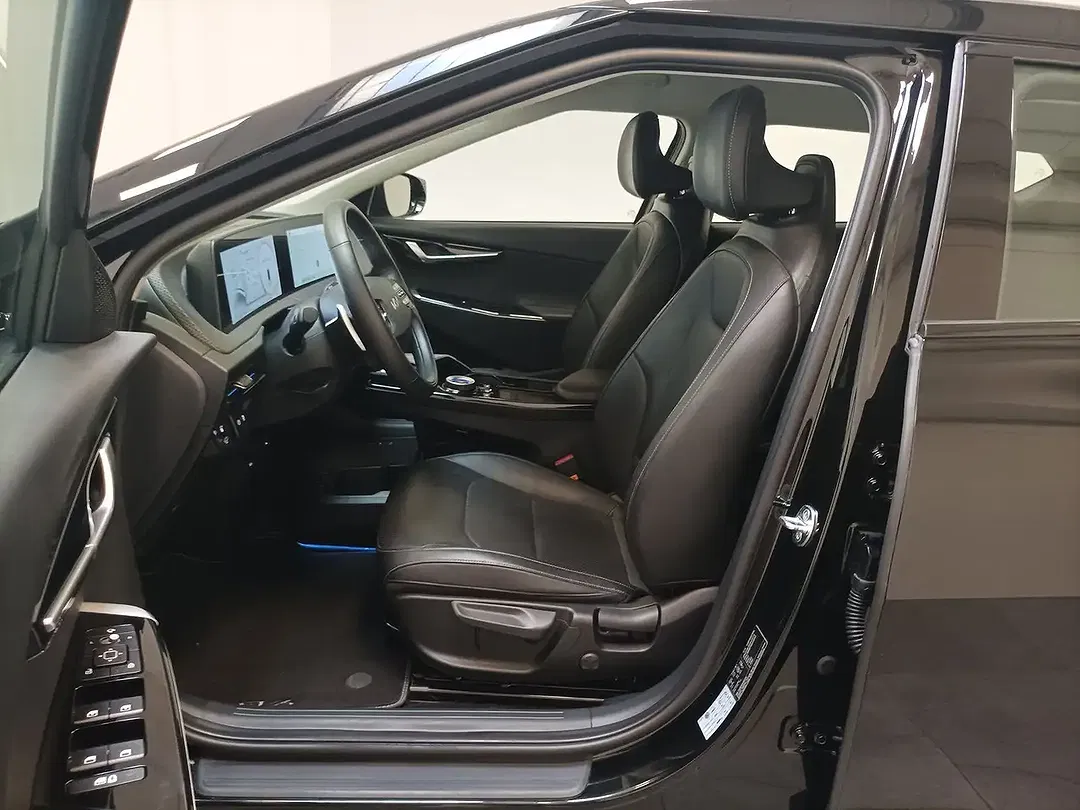 Kia EV6 - Thumbnail 8