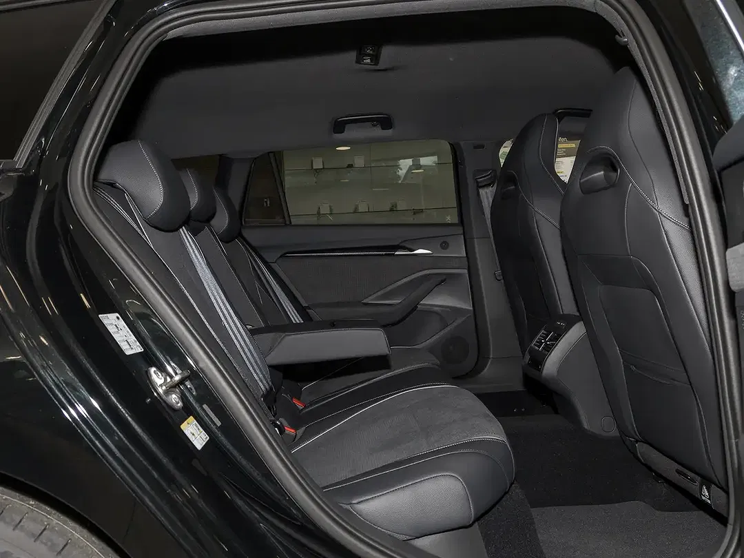 Skoda Superb 1.5 TSI MHEV DSG Combi Sportline - Thumbnail 7