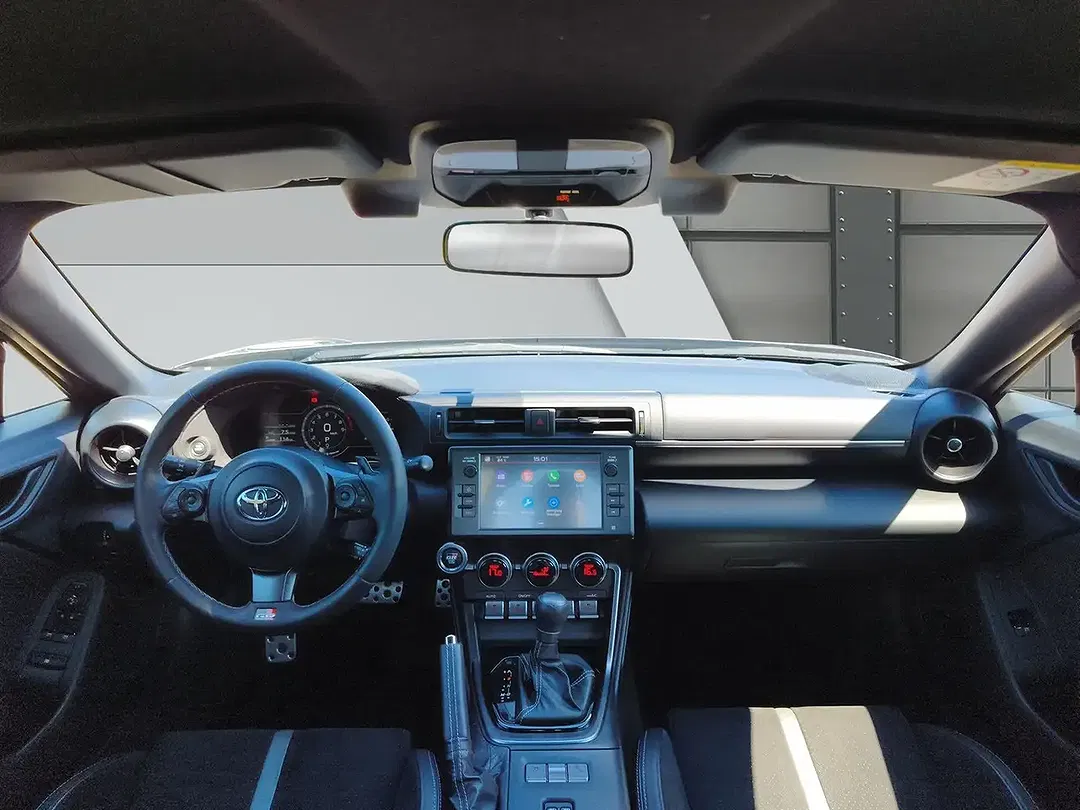 Toyota GR86 2.4 - Thumbnail 11