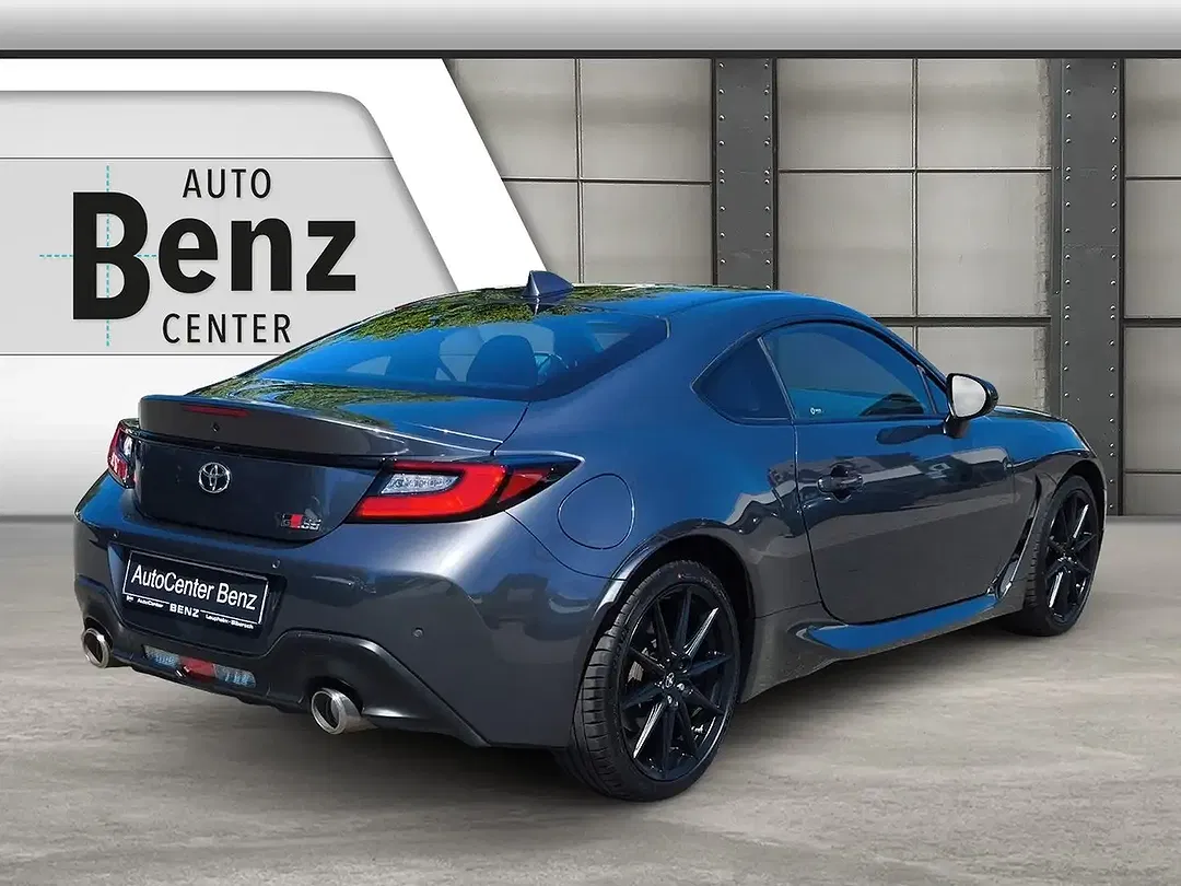 Toyota GR86 2.4 - Thumbnail 5