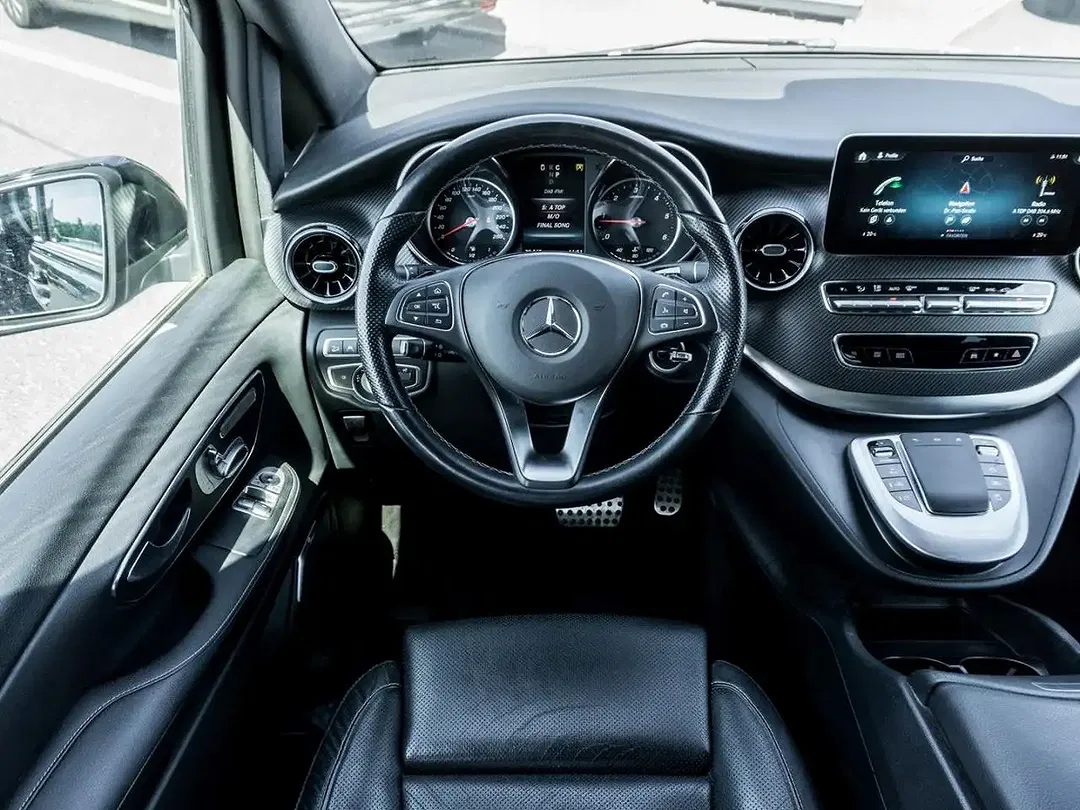 Mercedes-Benz V 300 4MATIC Avantgarde Edition Night - Thumbnail 8