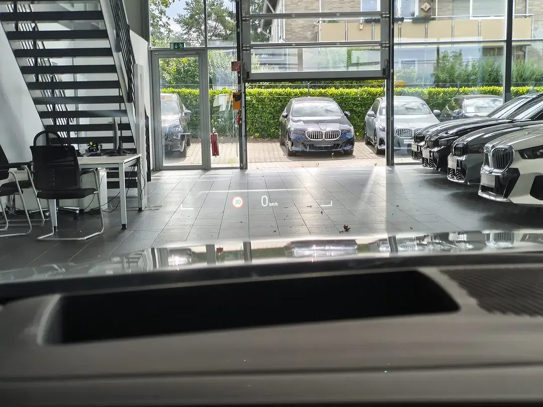 BMW 520 Touring M Sport - Thumbnail 12