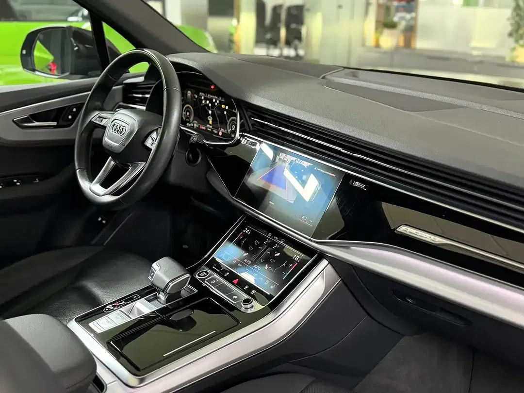 Audi Q7 55 TFSI e quattro - Thumbnail 14