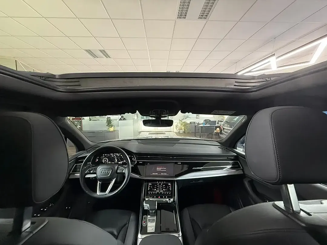 Audi Q7 55 TFSI e quattro - foto 15