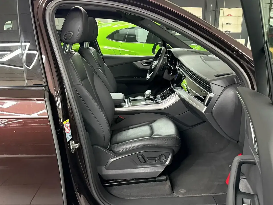 Audi Q7 55 TFSI e quattro - Thumbnail 9