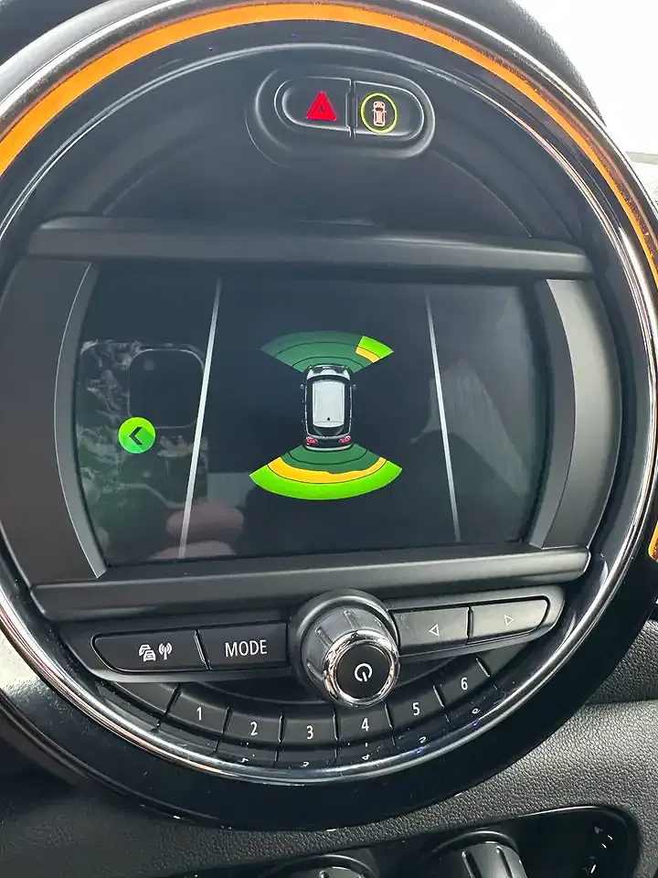 MINI Cooper Clubman 1.5 - Thumbnail 7