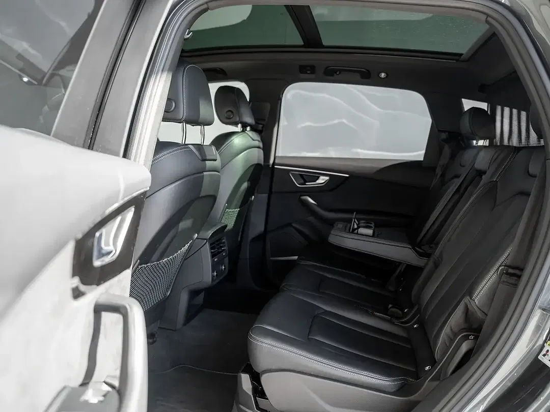 Audi SQ7 TFSI tiptronic competition plus - Thumbnail 8