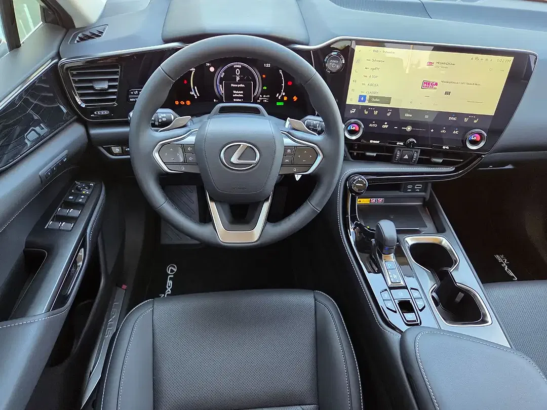 Lexus NX 450h+ E-FOUR Executive - Thumbnail 8