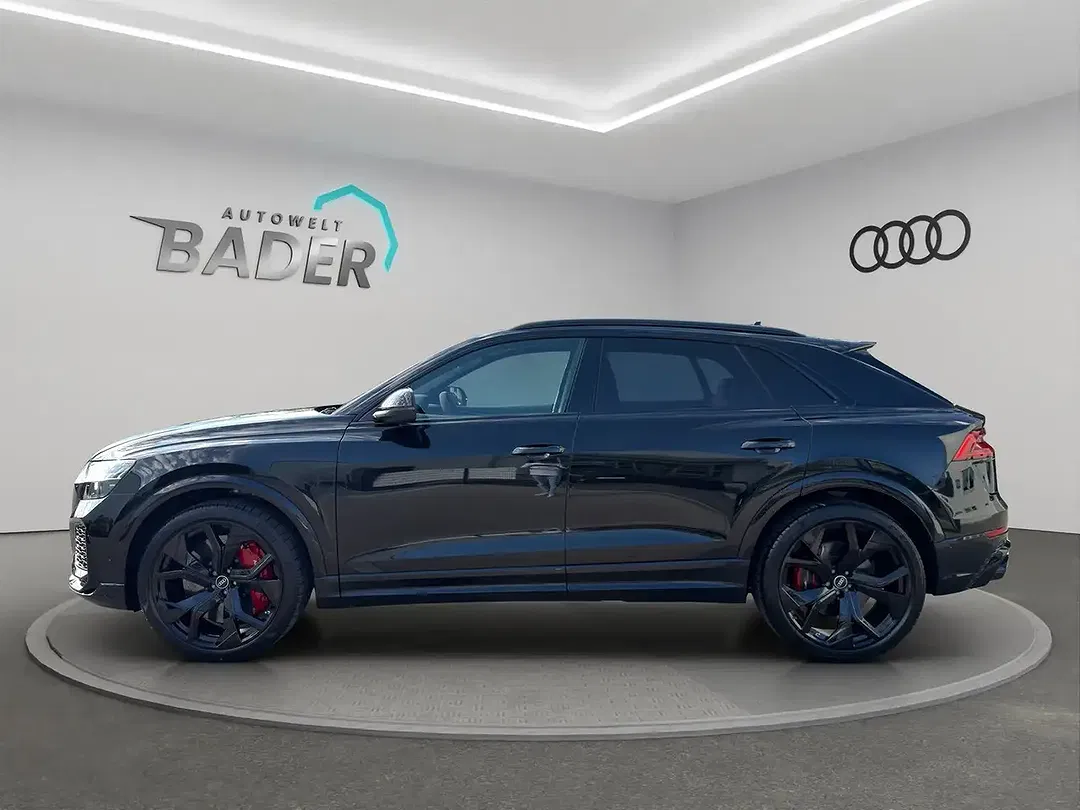 Audi RS Q8 quattro - Thumbnail 3