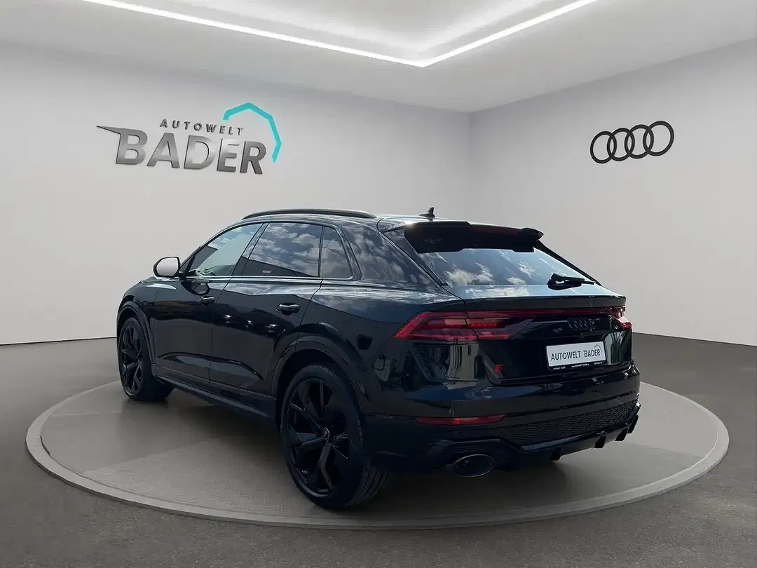 Audi RS Q8 quattro - Thumbnail 4