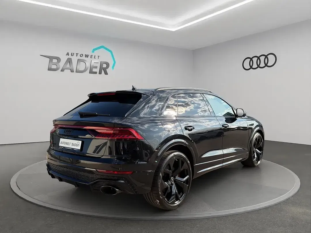 Audi RS Q8 quattro - Thumbnail 6