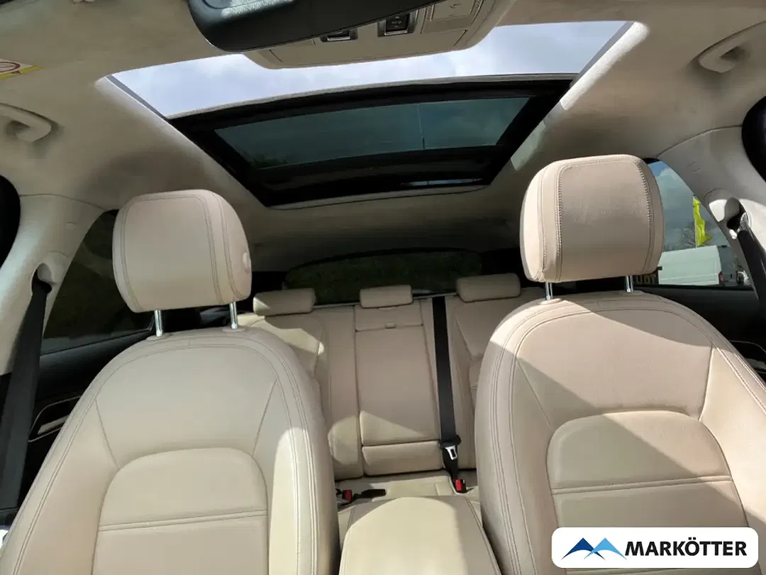 Jaguar F-Pace 20d Pure - Thumbnail 3