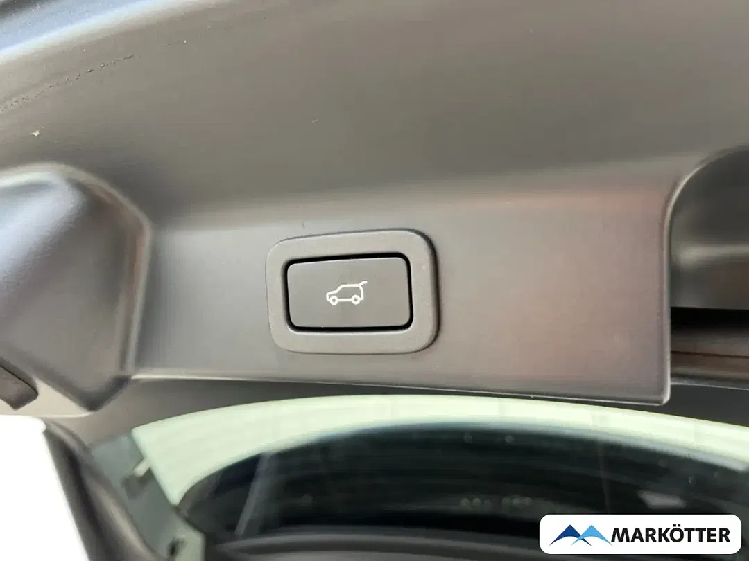 Jaguar F-Pace 20d Pure - Thumbnail 8