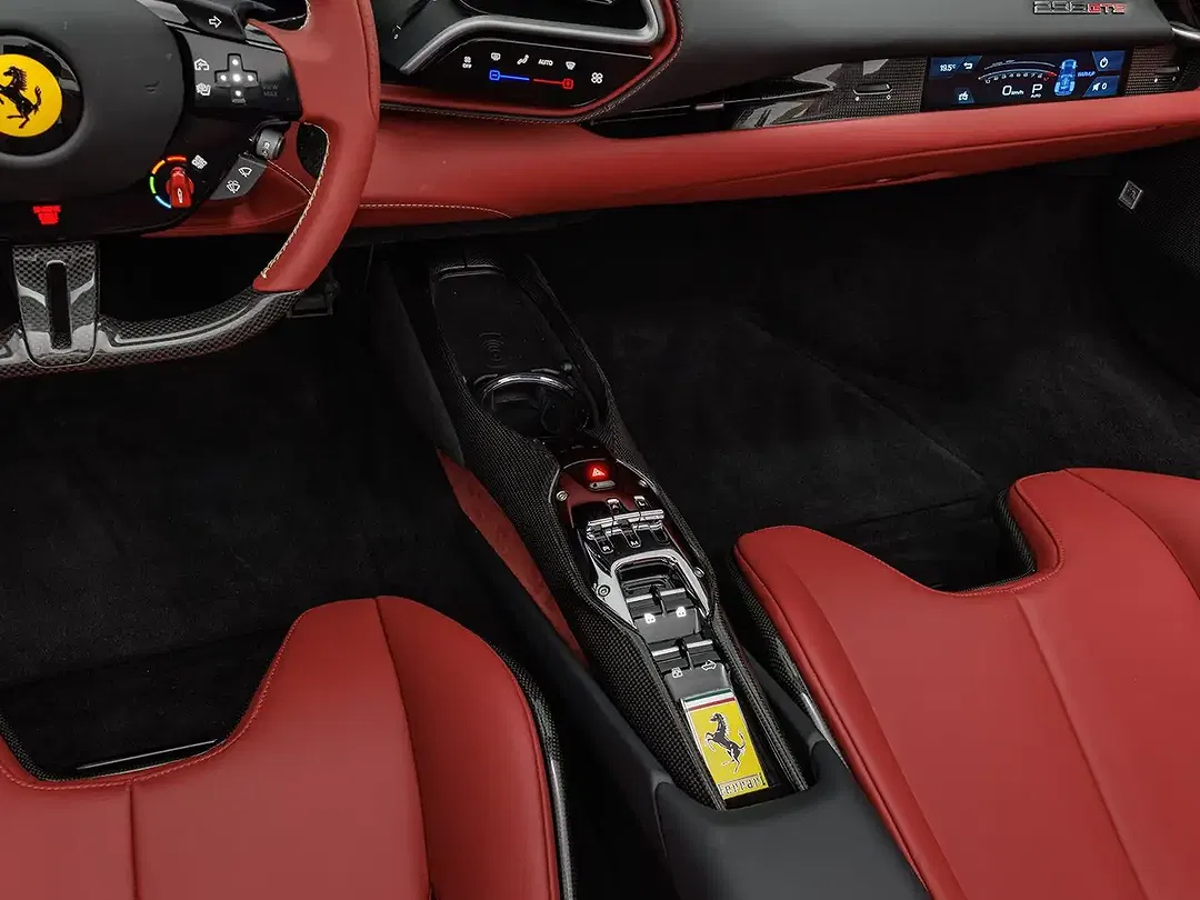 Ferrari 296 GTS - Thumbnail 14