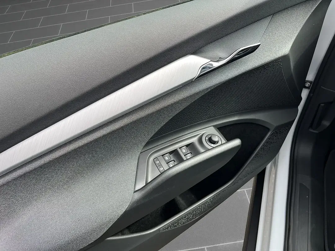 Skoda Enyaq 50 iV Clever - Thumbnail 13