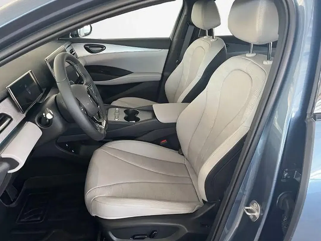 BYD Seal 6 DM-i Touring Comfort - Thumbnail 6