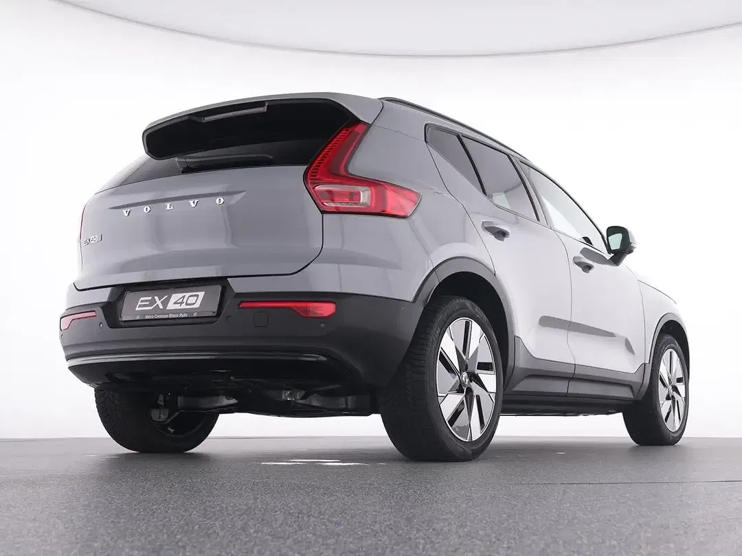Volvo EX40 Plus Dark - Thumbnail 7
